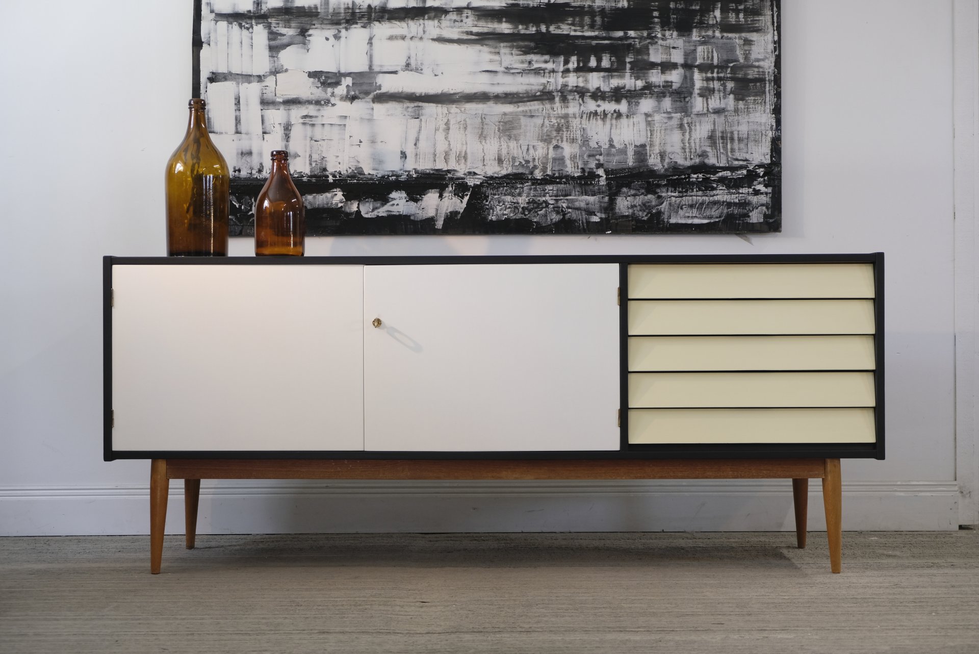 sideboard_swedish_modern_11111_f
